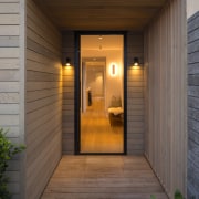 Arrival at the entrance to the home was 