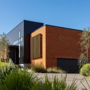 This split-level courtyard house is the innovative response 