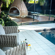 Clear balustrading keeps things safe without blocking views 