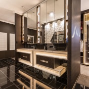 ​​​​​​​Luxurious finish leads on to luxurious finish in black, gray