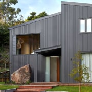 Entry to the two level home. - Owl's 