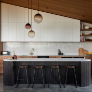 Contrast & character -  