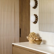 Spanish ridged subways imitate the patterns in the 