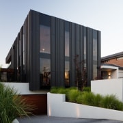 Architect: Damon HillsPhotography by Nic Granleese architecture, building, commercial building, corporate headquarters, facade, home, house, real estate, residential area, white