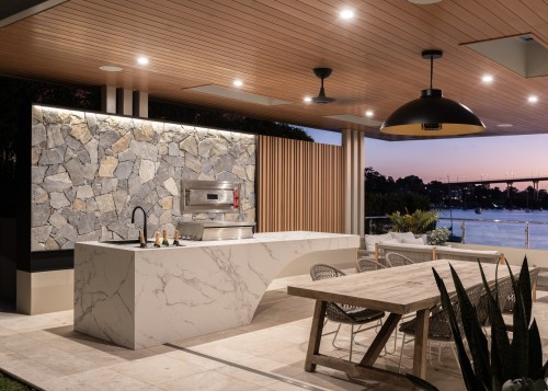 The pavilion and river at sunset. - River-view 