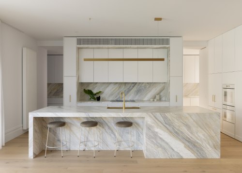 The kitchen is an artistic composition in its 