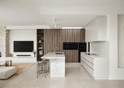 The light tones of the polished concrete floor 