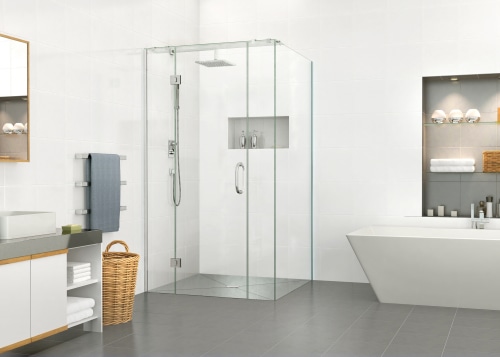 Stile stainless – point drain. - Showered with 