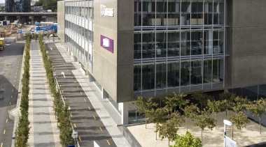 Exterior view of Carlaw Park which features trees architecture, building, city, corporate headquarters, facade, headquarters, metropolitan area, mixed use, neighbourhood, real estate, residential area, urban design, white, gray