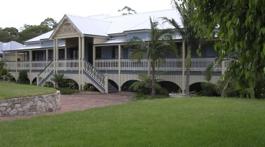 Contemporary home. Victorian. Fairlight Developments. Director Henry Ayala. cottage, estate, grass, home, house, lawn, mansion, plant, plantation, property, real estate, residential area, tree, yard, green