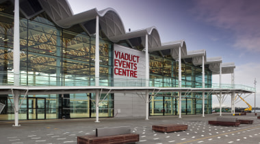 View of the new Viaduct Events Centre in architecture, building, commercial building, condominium, facade, metropolitan area, mixed use, shopping mall, sky, structure, gray