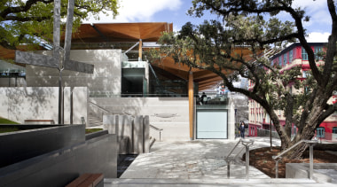 Here is a view of the Auckland Art architecture, home, house, outdoor structure, real estate, tree, black, white