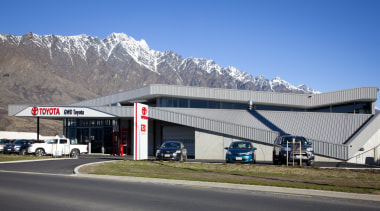 Fabricators Ellisons Aluminium combined products from Aluminium Systems architecture, building, corporate headquarters, real estate, sky, gray