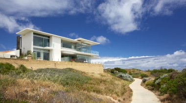 This new home in Western Australia makes the architecture, cloud, cottage, estate, home, horizon, house, property, real estate, sky, villa, blue, brown