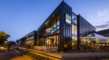 Main Beach Takapuna by Ignite Architects creates a architecture, building, evening, facade, home, house, mixed use, real estate, reflection, residential area, sky, teal