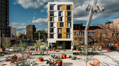 The trompe-l'œil façade's illusion of a third dimension 