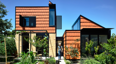 Divide and conquer – kitchen and dining at 