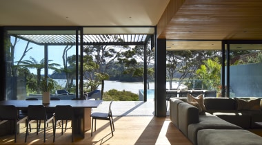 Looking to the water – louvres contribute to 