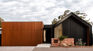 The owner came to Dalecki Design wanting something 