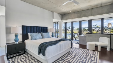 The interior design warms up spaces finished in 