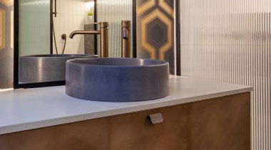 Katie Scott Castor Bay Ensuite 4 -  