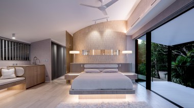 Cross ventilation and a fan help this master 