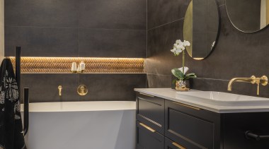 Nothing says elegance like gleaming copper against dark black