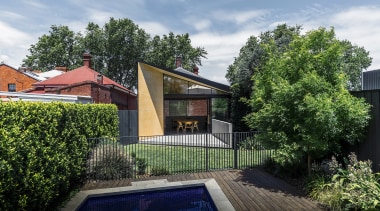 The pool looks very much like it's cut 