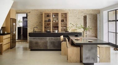 The choice of cabinetry and work surfaces aimed 