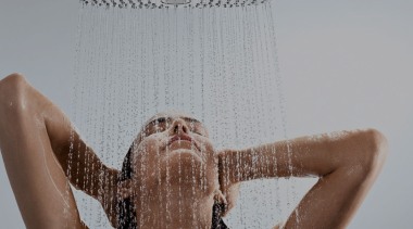 Using a mains pressure system over low pressure close up, girl, hand, water, gray, brown