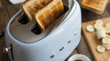 tsf01pbeu64.jpg - tsf01pbeu64.jpg - breakfast | small appliance breakfast, small appliance, toast, toaster, gray, brown