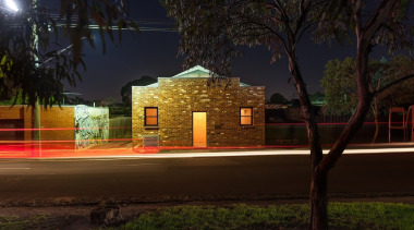 Architect: Steffen Welsch ArchitectsPhotography by Wolf-Peter architecture, darkness, evening, home, house, landscape, landscape lighting, light, lighting, night, plant, real estate, residential area, sky, street light, tree, black
