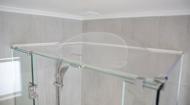 5.jpg - bathroom | glass | plumbing fixture bathroom, glass, plumbing fixture, product, room, sink, tap, gray