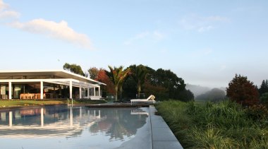 Coatesville House - Coatesville House - cottage | cottage, estate, home, house, leisure, property, real estate, reflection, resort, sky, villa, water, white