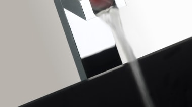 With the Rettangolo Colour faucet, users watch the product design, tap, white, black