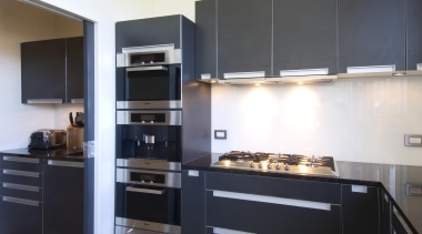 Wellington Kitchen Designer of the Year 2007National Kitchen cabinetry, countertop, home appliance, interior design, kitchen, kitchen appliance, black, white