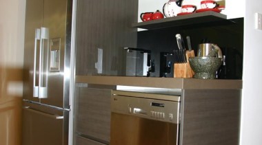 19 modern lynfield 2012 7.jpg - 19_modern_lynfield_2012_7.jpg - cabinetry, countertop, cuisine classique, floor, hardwood, home appliance, interior design, kitchen, major appliance, refrigerator, room, brown