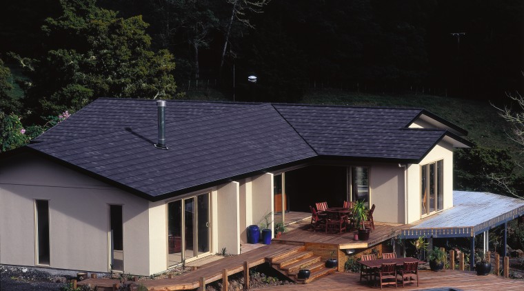Contemporary country home with extensive decking, pool, cream cottage, estate, home, house, outdoor structure, property, real estate, residential area, roof, siding, black