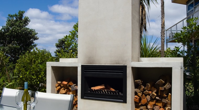 View of the precast fireplace and exposed home, real estate, gray