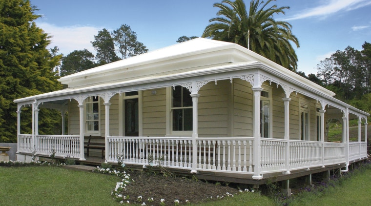 Country lodge painted in Resene shades - Country canopy, cottage, estate, farmhouse, home, house, porch, real estate, siding, brown