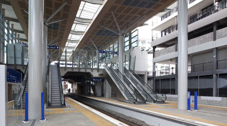 View of the railway tracks at the upgraded building, metro station, metropolis, metropolitan area, public transport, rapid transit, structure, track, train station, transport, gray, black