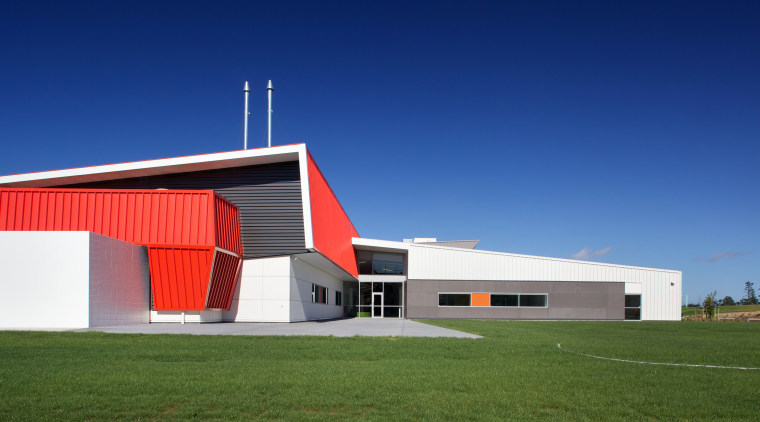 Hobsonville Point Secondary School, by ASC Architects, comprises architecture, facade, house, real estate, sky, blue, brown