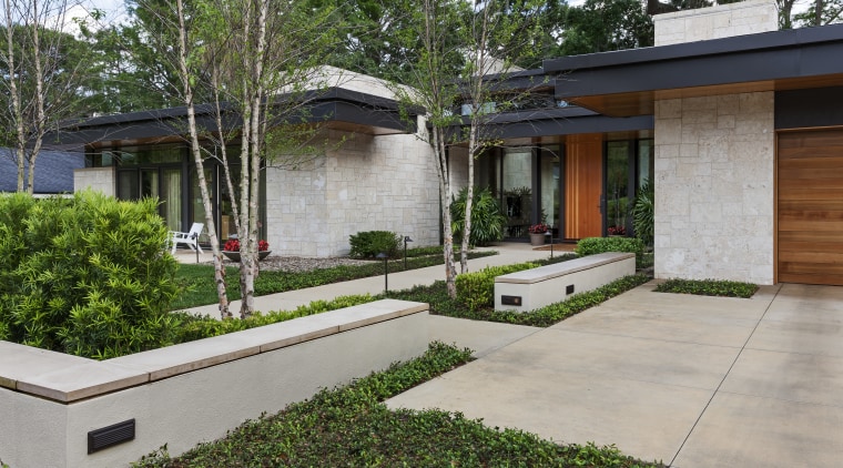 This contemporary lakefront home designed by Charles R architecture, backyard, courtyard, estate, facade, home, house, property, real estate, residential area, yard, gray