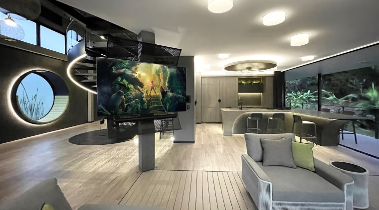 Lock-and-leave jungle oasis -  