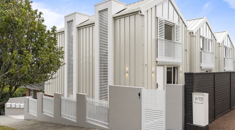 Several homes on a limited site – without 