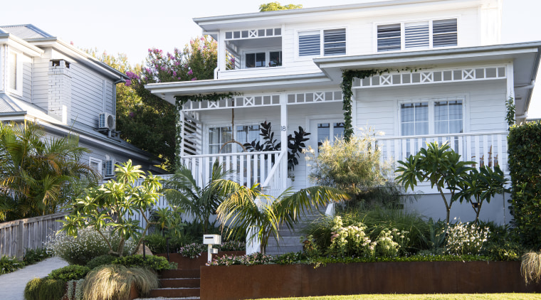 Corten steel edging features in both the front 