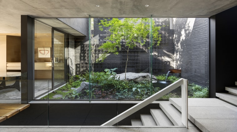 The mid-level courtyard – the house is permeated 