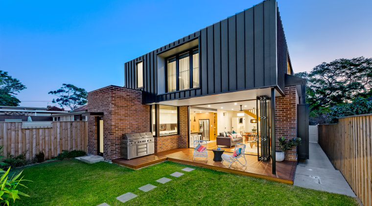 Winner – EcoSphereDesign – 2018 TIDA Australia Designer architecture, backyard, cottage, elevation, estate, facade, home, house, property, real estate, residential area, siding, yard, teal