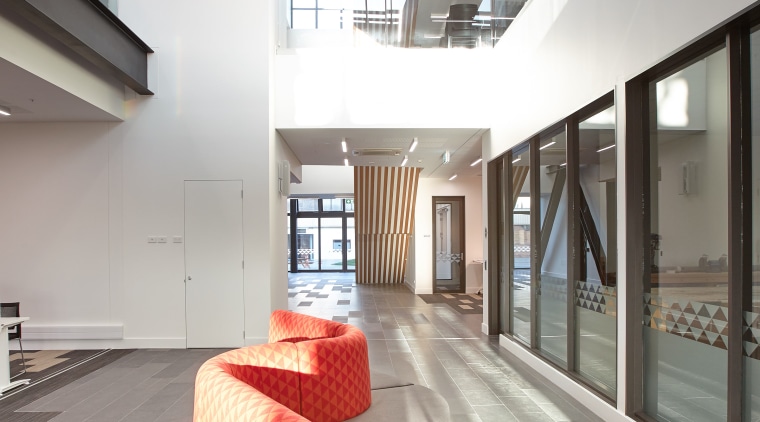 The modern learning environments at Te Ara o architecture, ceiling, daylighting, house, interior design, lobby, real estate, white, gray