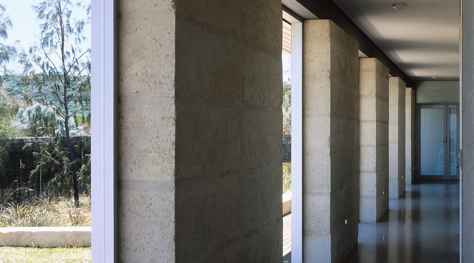 Simply unassuming | Trends